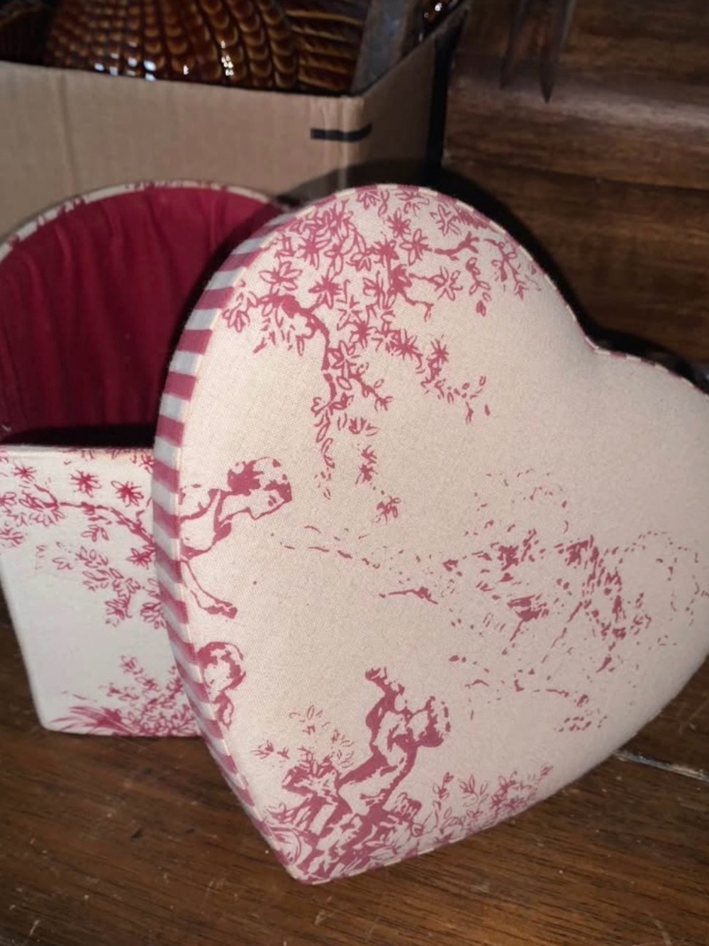 Vintage Heart-Shaped Decorative Storage Box - Pink Toile Design
